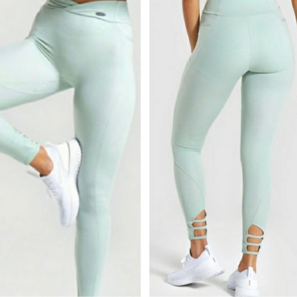 Gymshark Poise Leggings in‎ Pistachio Ice Size M